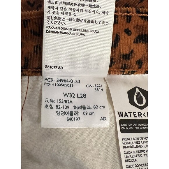 LEVI'S Wedgie Straight Corduroy Pants Cheetah Leopard Animal Print High Waist 32 - Picture 5 of 8
